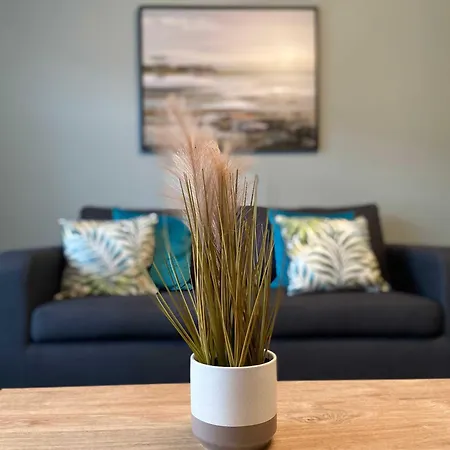 Letaway - Park View House, *